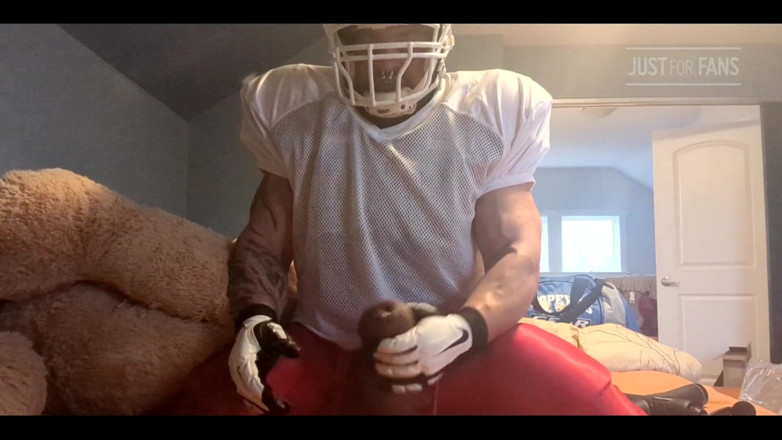 Bruiserwood: Football Gear Jerk