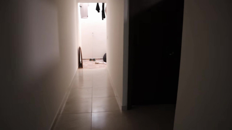 Solo_incognita: Saya Mengajari Adik Tiri Saya Untuk Bermain Di Ponsel Sambil...