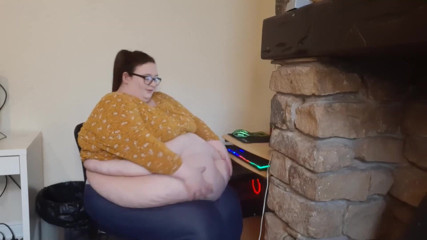 SSBBWLadyBrads: สาวอ้วนดิ้นรนในออฟฟิศ