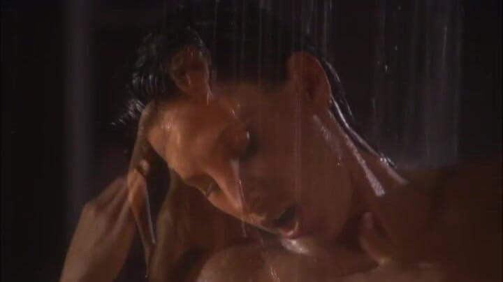 Hot Girlz: Dua Latina Panas Basah Dan Penembusan Lesbian