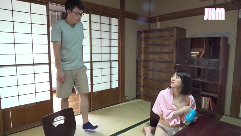 J Hentai Matings: Dopo l'abbraccino del bagno. La spugna scivola e il desiderio...