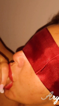 Halsfick mit Abspritzen auf Gesicht und Lippen