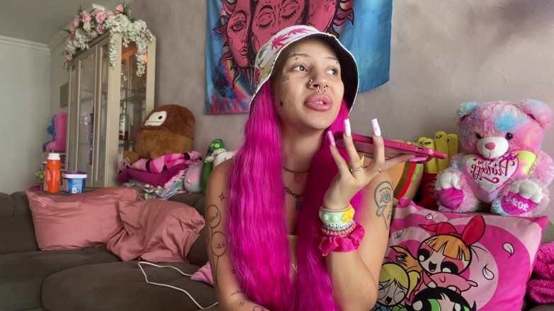 Nali Marie: POV Vaping While Calling My Cuck Boyfriend Telling You Im...