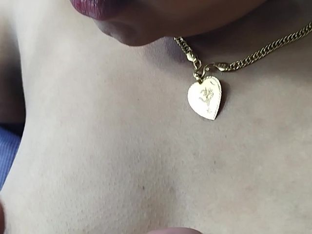 Kerala Girl Half Saree Removal and Boobs Suck Hot Romance (Vaishnavysharunraj)