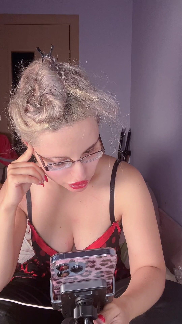 FinDom Goaldigger: Je kunt niet stoppen met nadenken over Findom Goaldigger