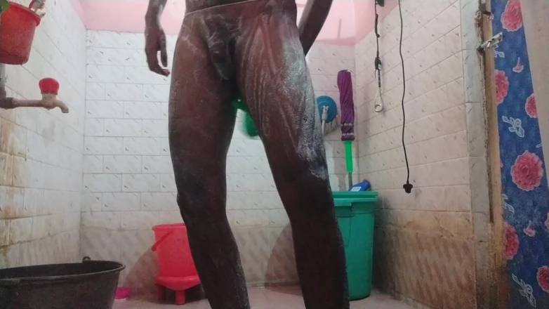 Tamil 10 inches BBC: Tamil Sexy Bath Session