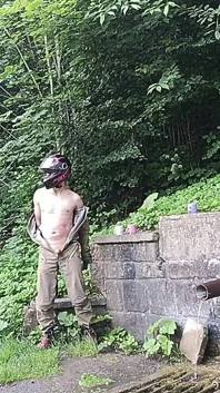 Jerking off in Public on the Road Near a Spring, Caught by a Young Man Masturbating Completely Naked