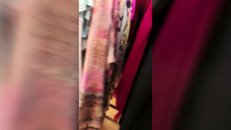 JessieHH: Nachytala ho, jak se na mě plíží a nakukuje na...