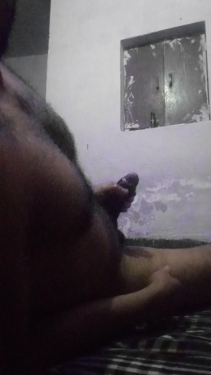 Raaz26d: Unieke stijl masturberen en mijn lul oliën en zich voorbereiden...