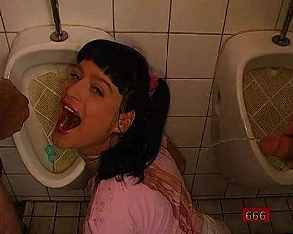 Piss Lover: First Time Piss and Cum Bukkake and Swallow Vintage Clip...