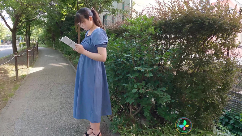 Tenshigao: 알몸으로 섹스하기 위해 우리에게 오는 일본 주부 Asami Wakana