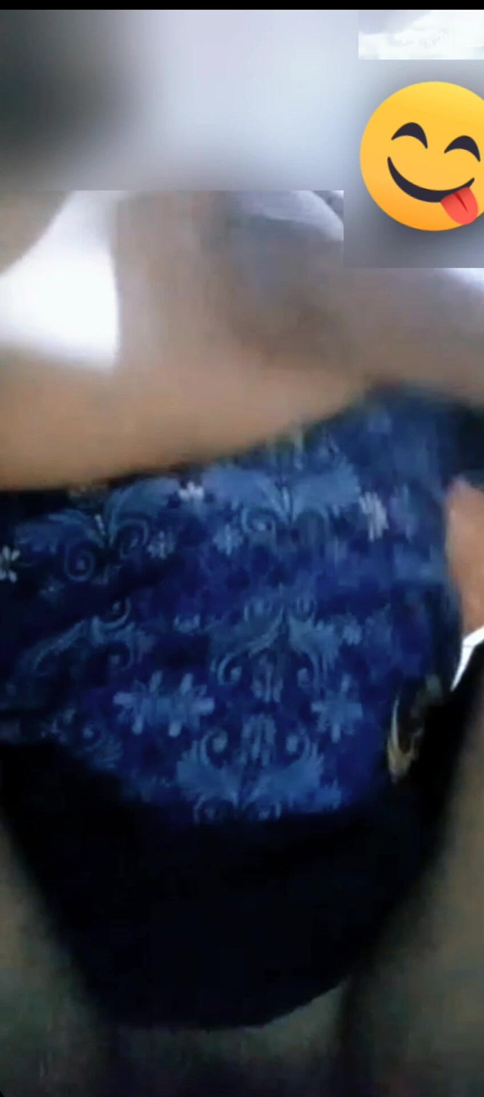 Astriana88: Video hovor s učitelem, který ukazuje přirozeně velká prsa