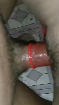 Šukám svou přítelkyni s kondomy