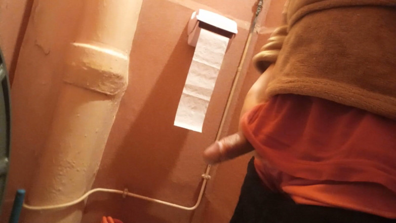 Jon Arteen: How to Piss with a Morning Wood, Desesperated Twink's Hard...