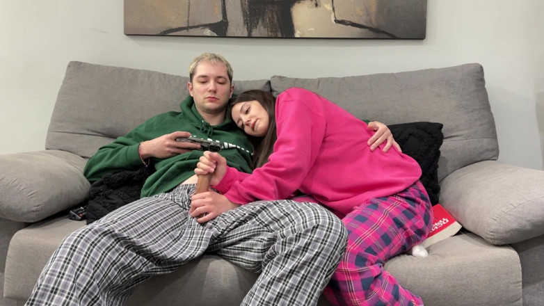 Sugary Kitty: Step Brother Watch Porn and Jerk off Next to Step...