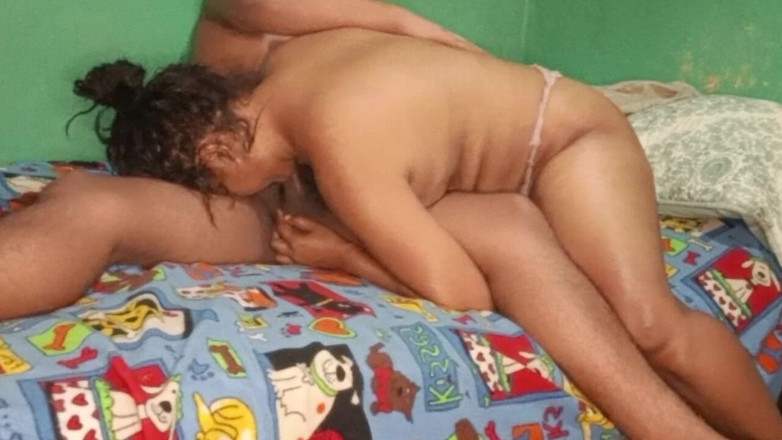 BigassMILF40: Reife dicker arsch lutscht den schwanz ihres stiefsohns, wenn stiefvater...