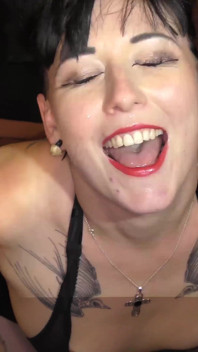 Seksi Cleo Jasmine Lau ile yüze boşalma alıyor 2