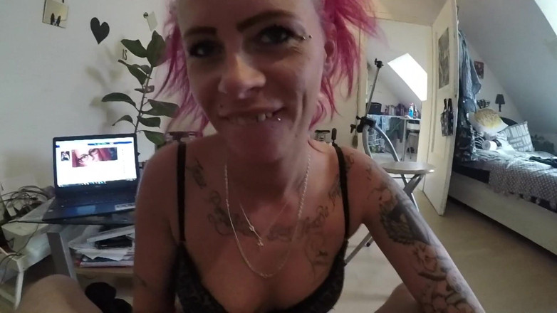 Flash Model Amateurs: Tattooed redhead babe drains her bf's pecker