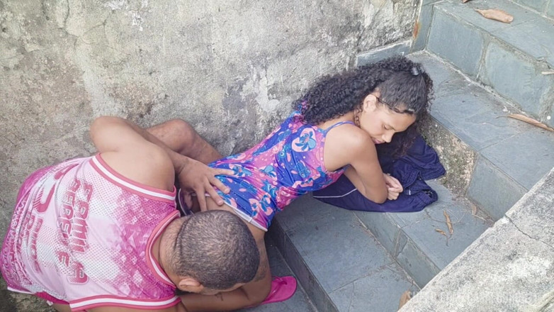 Bebes vagabundas: Üvey kızım kıçan veriyor