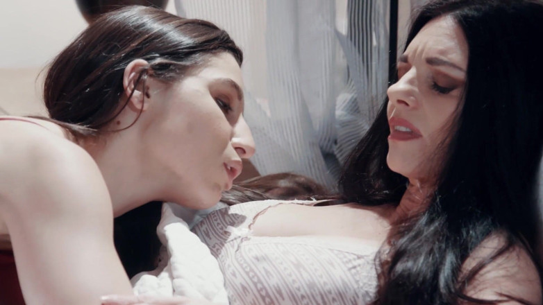 SweetheartVideo: विशेषज्ञों पर लेस्बियन Adv. नकली बांधकर लेस्बियनों पर 13_scene 1_strapping