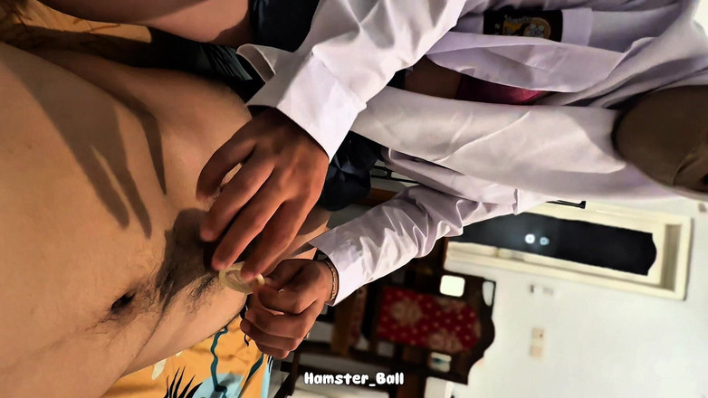 Hamster_Ball: इस्लामी बोर्डिंग कॉलेज की हिजाब लड़की 18+ अपने शिक्षक के साथ जीव विज्ञान का अभ्यास करती है