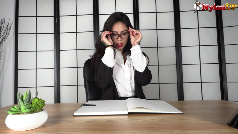FootFetish Girls With Sex Toys and Nylons: Horny Secretary Entices Her Boss for a Well-deserved Foot Worship...