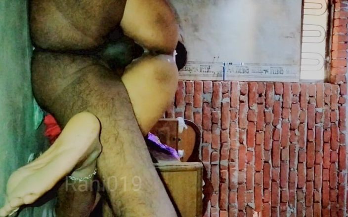 Rakesh: Une bhabhi desi a appelé son beau-frère chez elle sous...