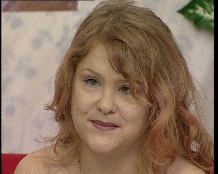 YOUR FIRST PORN: Schuechterne Sabrina Softclip'te Utangaç Sabrina