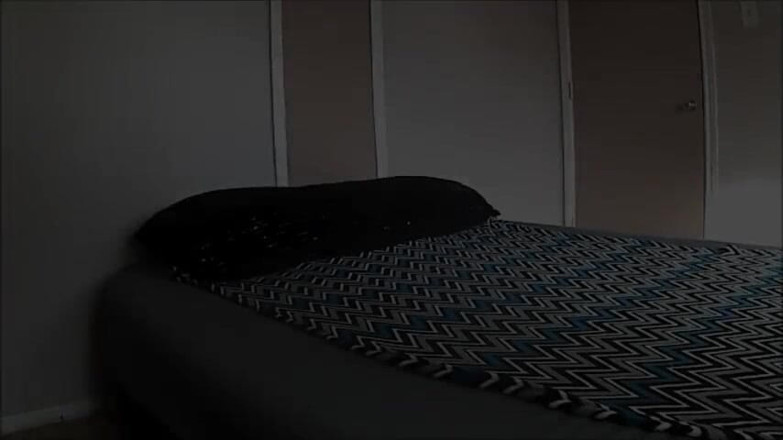 naughtynikki777: Big booty MILF ass shaking dancing on bed