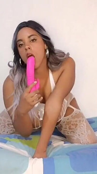 Big Ass Latina Twerks and Plays with Herself