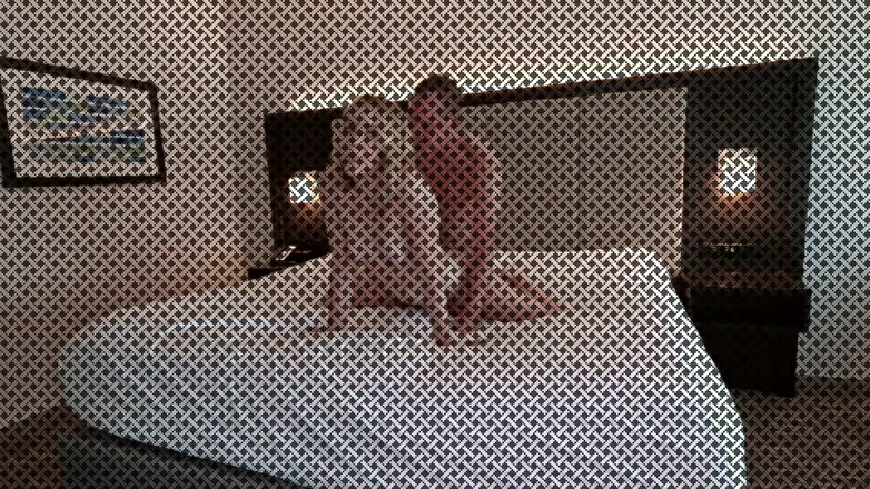 DCTrousersnake: Sophia Sterling - fickt einen älteren mann am tag vor dem umzug...