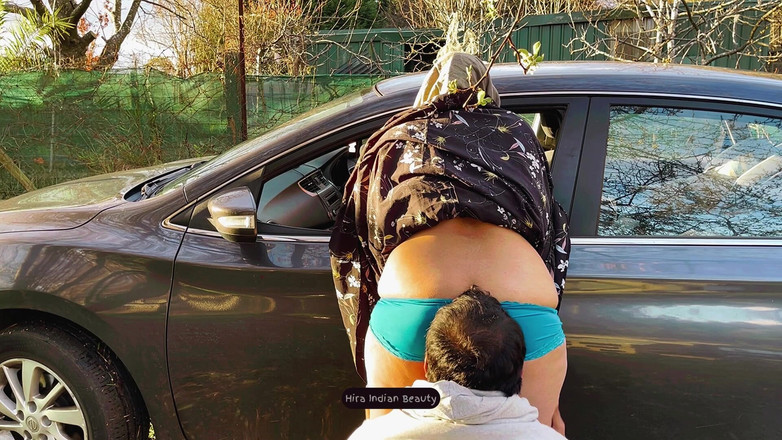 Hot 365 Entertainments: Hijab MILF Outdoor Auto-romantik - Arsch Küssen, Facesitting Und Dicker Arsch...