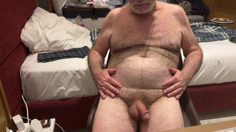 Coach Karl dude lodge: 12 25 Танец яиц,