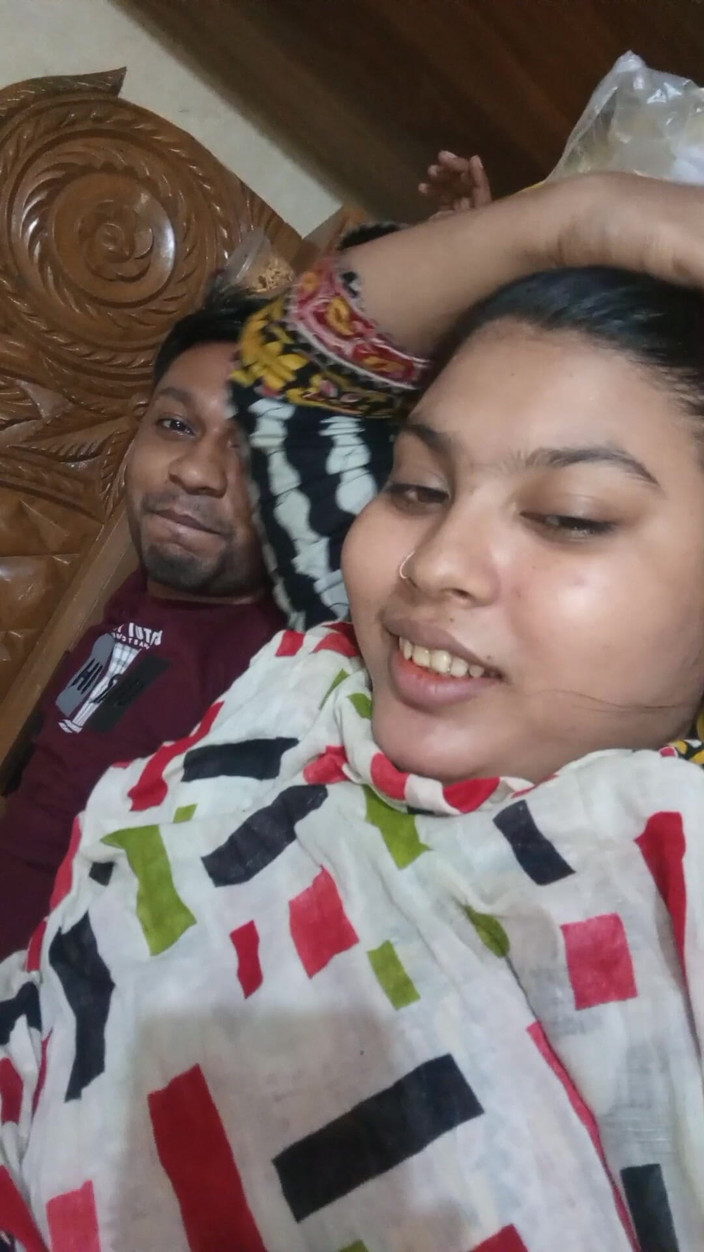 Desivideo: Ünlü Bangladeşli kız Şirin gecesi seksi video