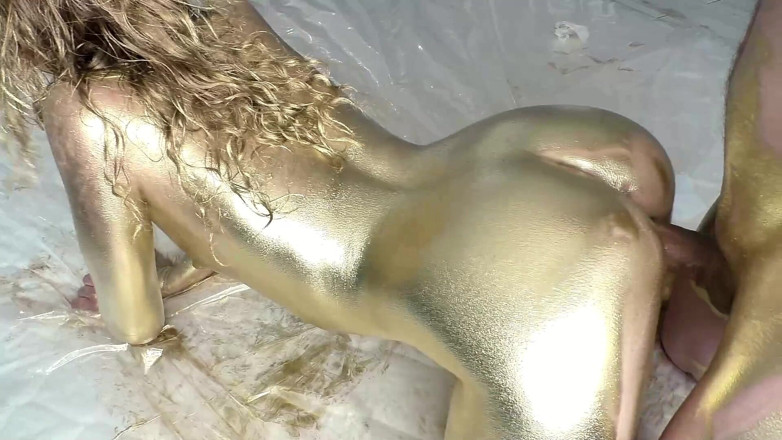 Laloka4you: Beautiful Golden Body Art and Gentle Sex with a Golden-skinned...