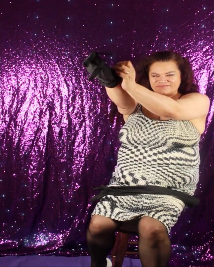 Haydee Rodriguez: Pantyhose Tryon dengan Haydee Rodriguez