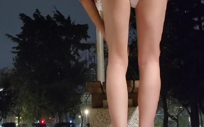 Taiwancdgirl: Outdoor Masturbation Makes My Heart Beat Faster.