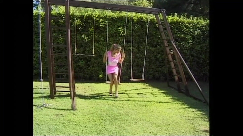 MMV TV - our best full movie: Nienasycona dziwka wymagająca wielu creampies (pełny film porno)