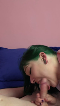 La massaggiatrice cattiva lizzie ingoia un cazzo