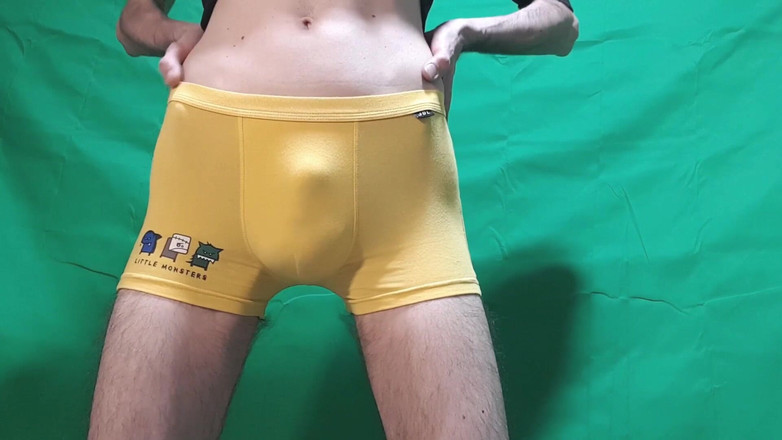 HeIsSooThin: Yellow Boyshorts Try on
