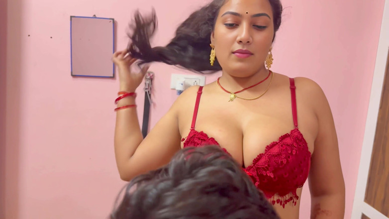 Hotty_ragini: Ragini Bhabi Sex with Blinkit Delivery Boy, Full Hindi Video...