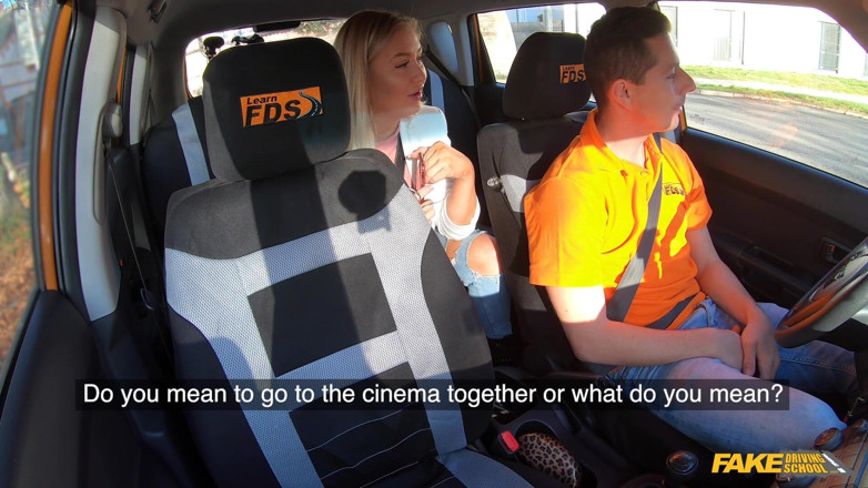 Fake Driving School: Šukej mě a já budu tvoje taxi