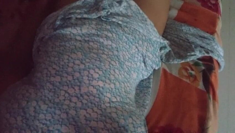 Anne White: Video solo buatan sendiri yang cantik