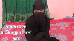 Cikgu berkongkek keras dan menikmati masa romantis melancap pelajar seksinya