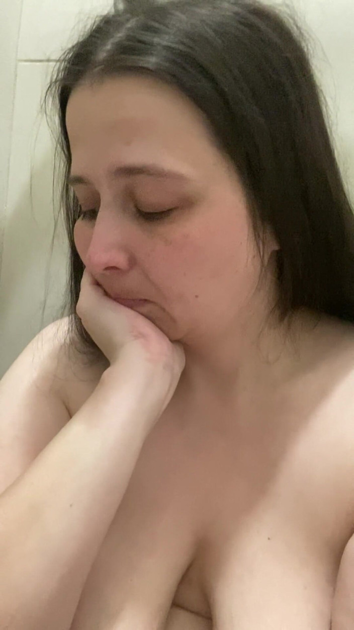 MissChrystalline: Rose Toy Orgasm