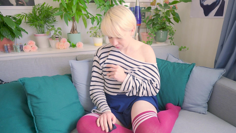 Jolie Lyon: Kekasih adik tiri yang aneh memberitahu semua dalam terapi