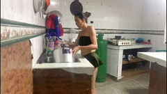 catalinagrande: 我和另一个非常性感且仍然和她在一起的女孩分享一套公寓