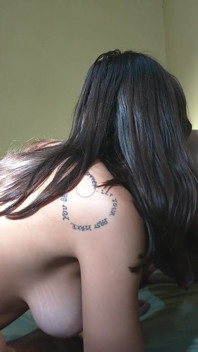 Estudante adora anal e gozada interna