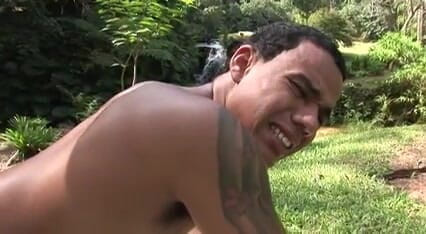 Hot Latinos dudes not gay but curious: Cewek latino straight seksi ngentot untuk pertama kalinya 37