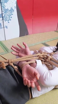 Seksi kız arkadaşımı eğitiyor ve aşağılıyorum 22